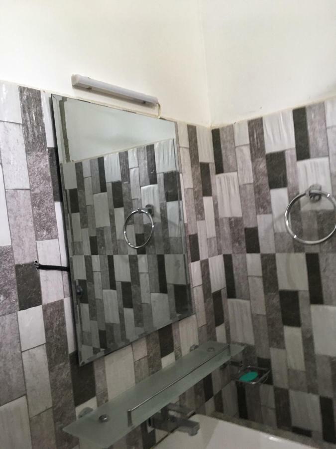 Aroma Villa Homestay Полонарува Екстериор снимка